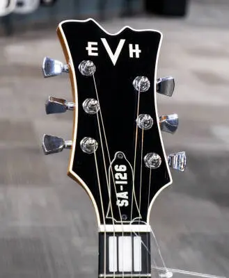 Store Special Product - EVH - SA-126 Special Quilted Maple Electric Guitar - Transparent Purple